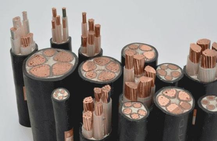 南方一線電線電纜廠家講解電纜絕緣表面問題的解決方案.jpg 南方一線電線電纜廠家講解電纜絕緣表面問題的解決方案.jpg